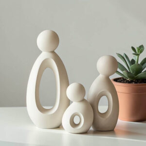 Család szoborcsoport 3 db – fehér